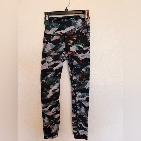 Lululemon Wunder Under High-Rise Tight 25” Size 2 - Picture 4 of 6